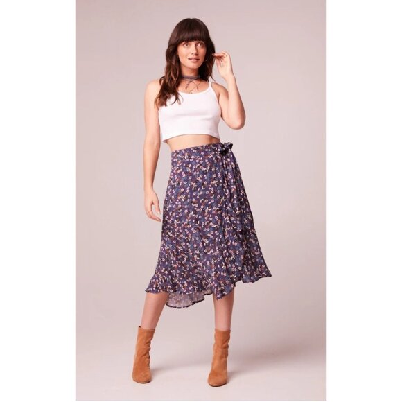 Band of the Free NWT Linaelle Purple Floral Wrap Skirt Sz Small Purple Womens - Picture 1 of 13